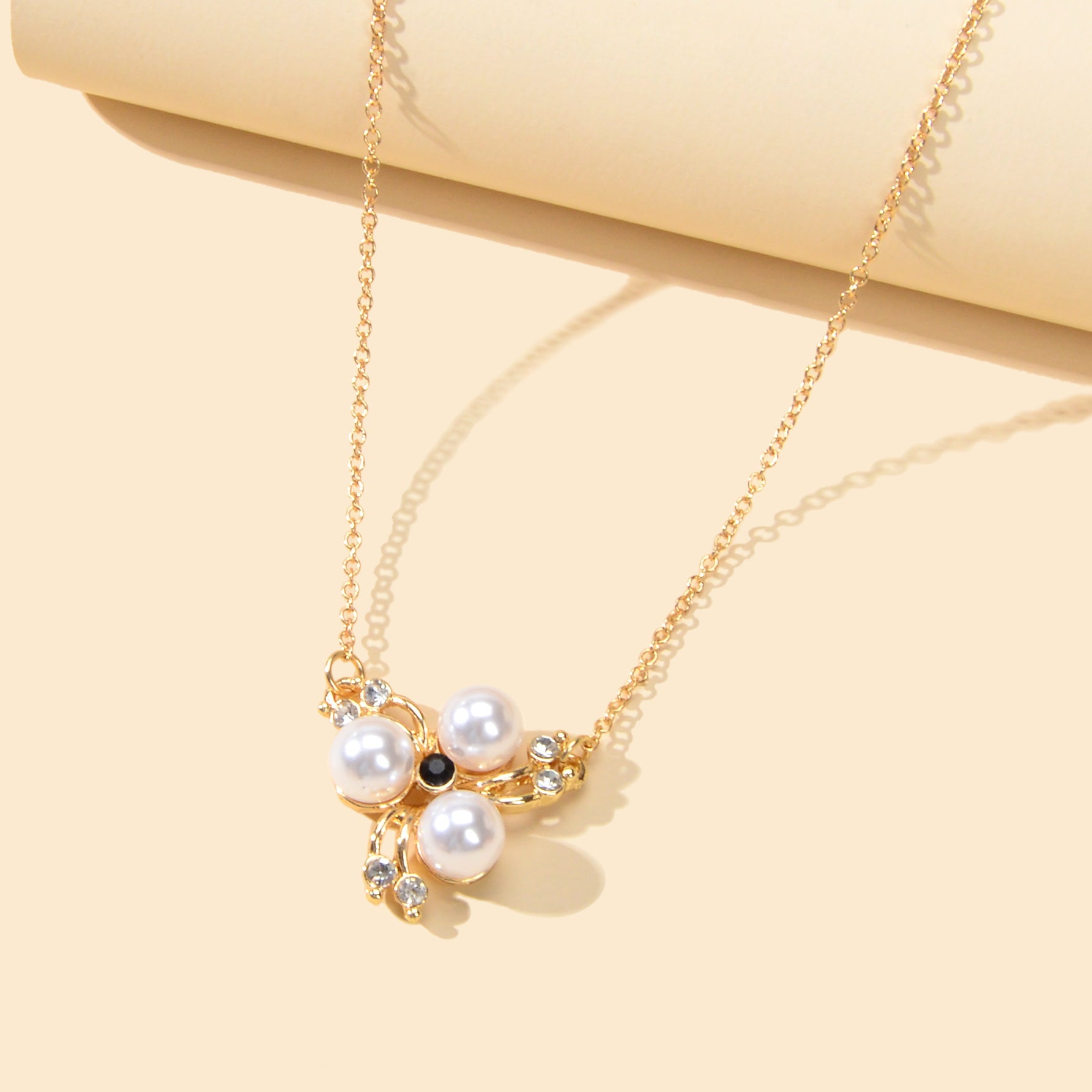 Textured Rhinestone Pearl Flower Pendant Necklace Anniversary Gift Jewellery